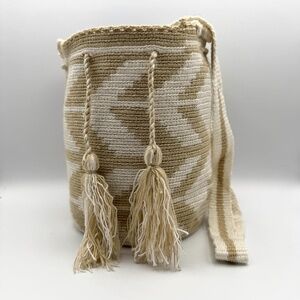 Authentic Wayuu Mochila Bag - Neutral Beige & Cream Boho Bucket Bag